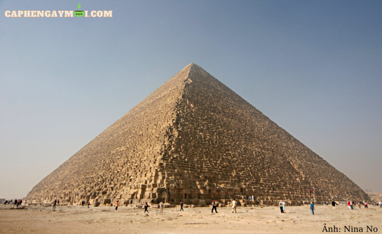 1.Kim tự tháp Giza 2